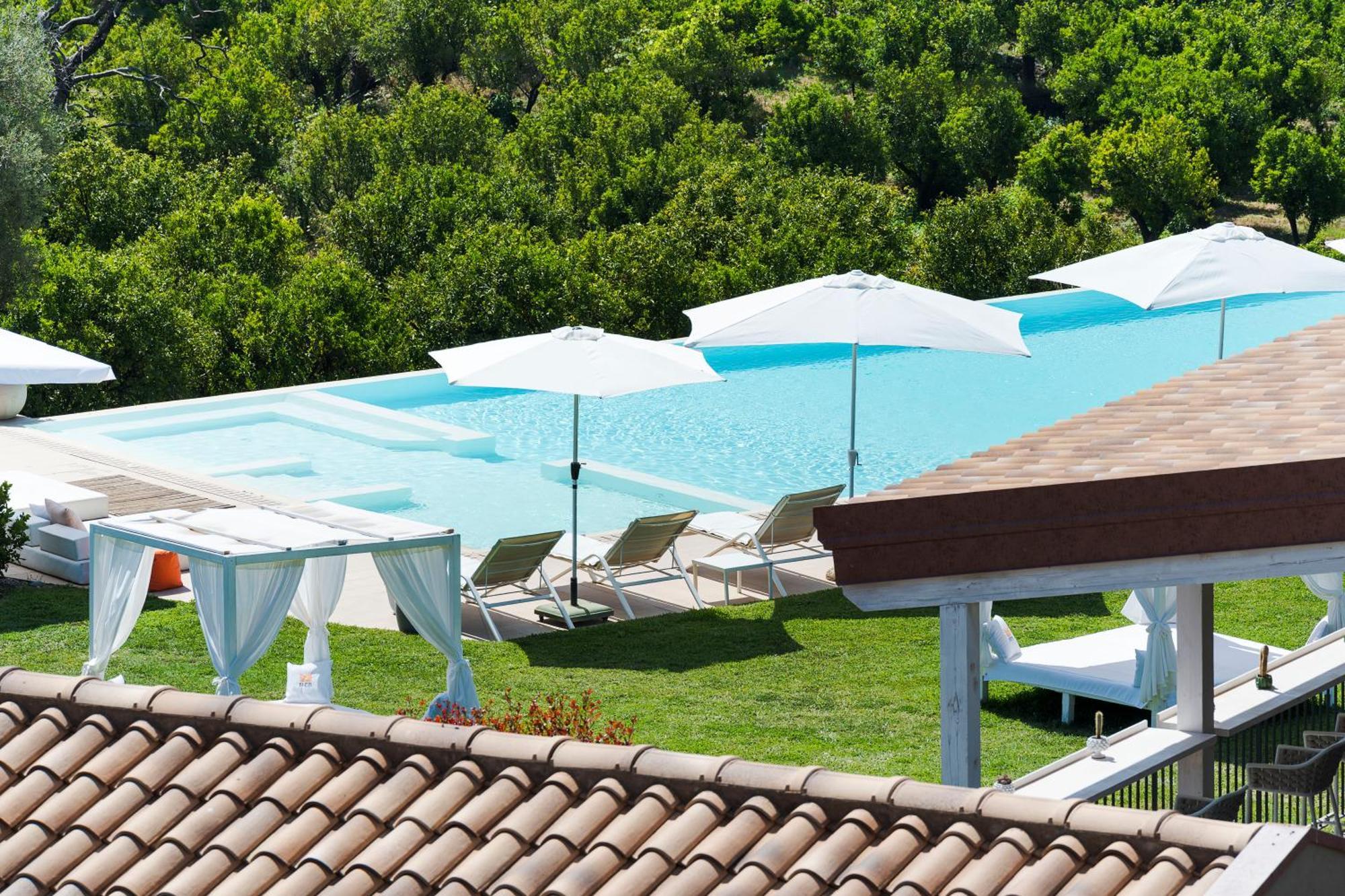 Kepos Etna Relais & Exclusive Hotel 4*